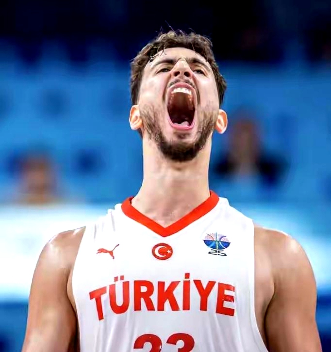 爱游戏体育-字母哥关键节点绝杀，FPX带队取胜！的简单介绍