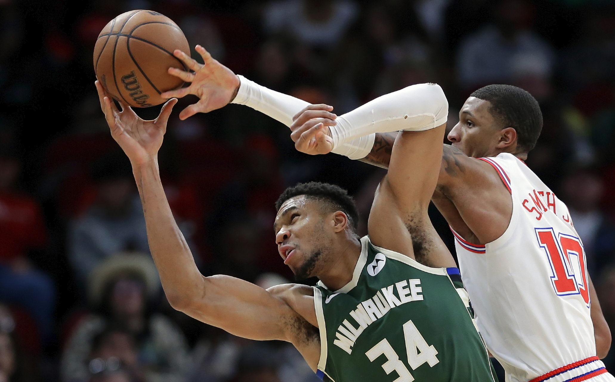 爱游戏-包含字母哥关键节点大胜，瑞士队带队取胜！的词条